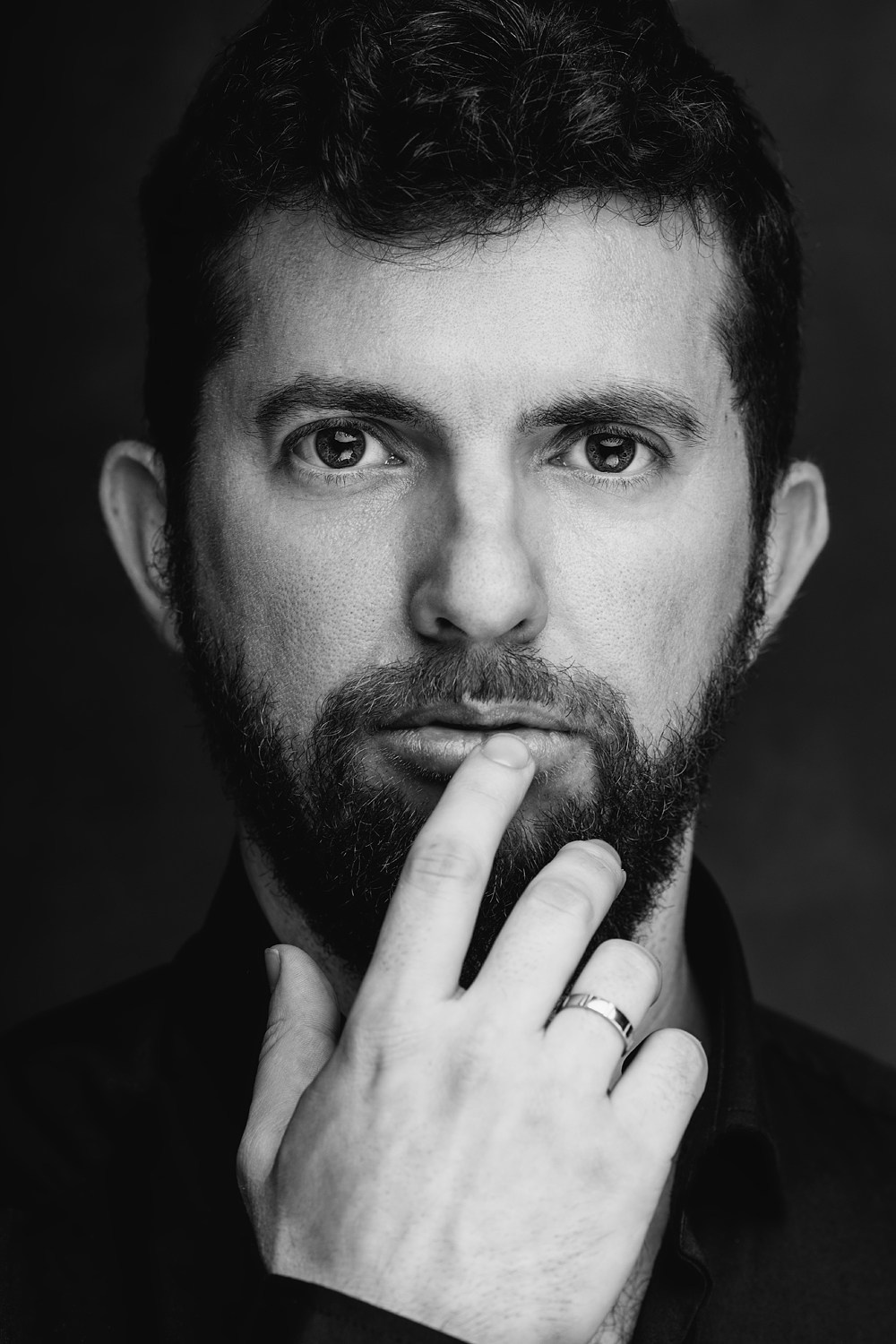 U-ray: Художественный чёрно-белый портрет. U-ray