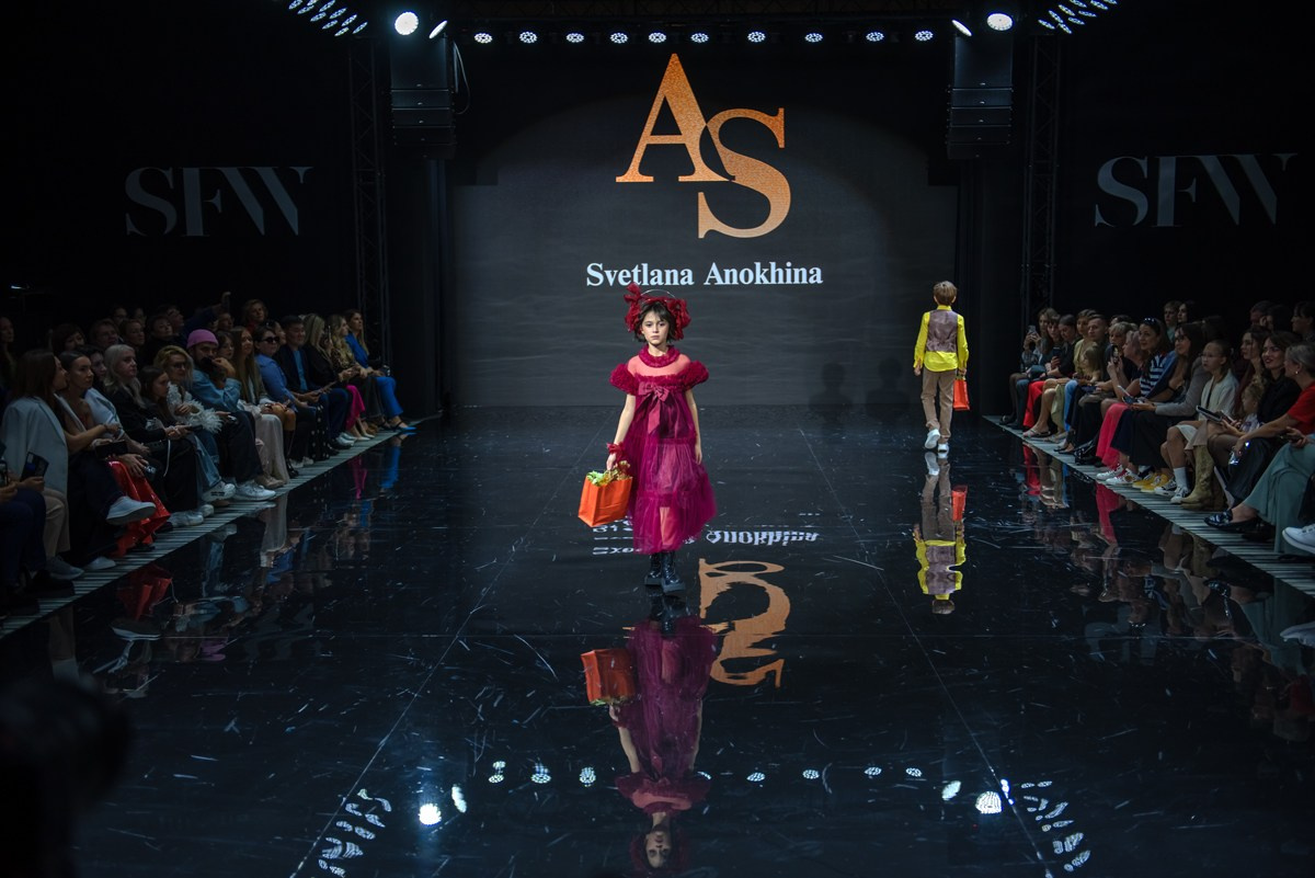 SochiFashionWeek2024 дизайнер Анохина Светлана. Семейный и коммерческий фотограф в Сочи Александр Бодунов