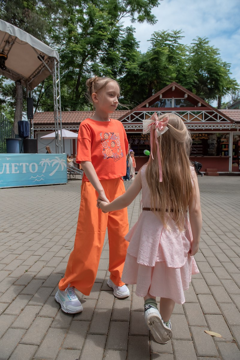 Парк Ривьера дефиле HAPPYkids. Семейный и коммерческий фотограф в Сочи Александр Бодунов