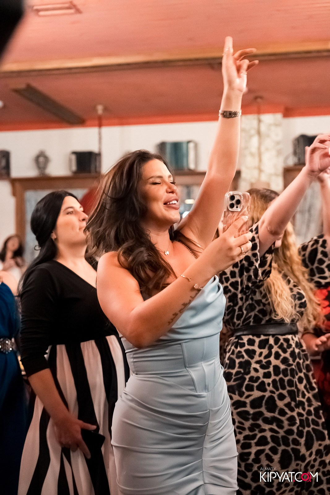 РЕСТОРАН МАРЬИНА РОЩА. КИПЯТКОМ АЛМАТЫ!