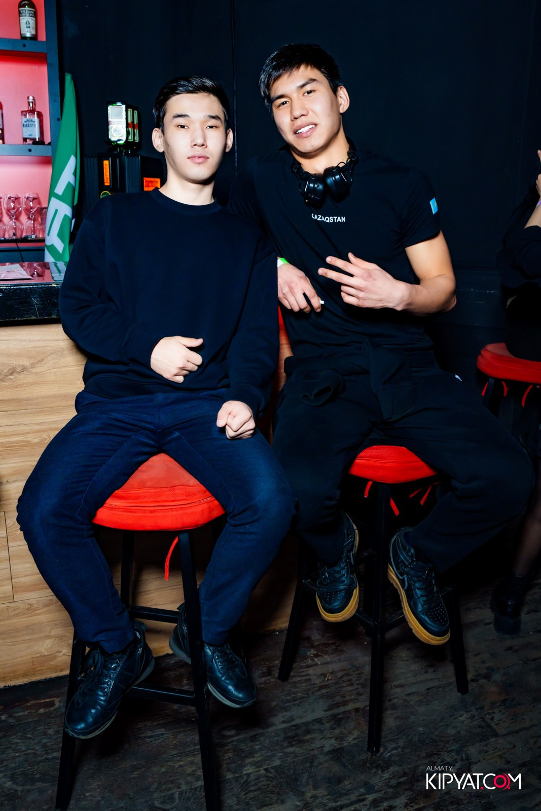 UYAT EMES BAR. КИПЯТКОМ АЛМАТЫ! Фотосъемка мероприятий в Алматы