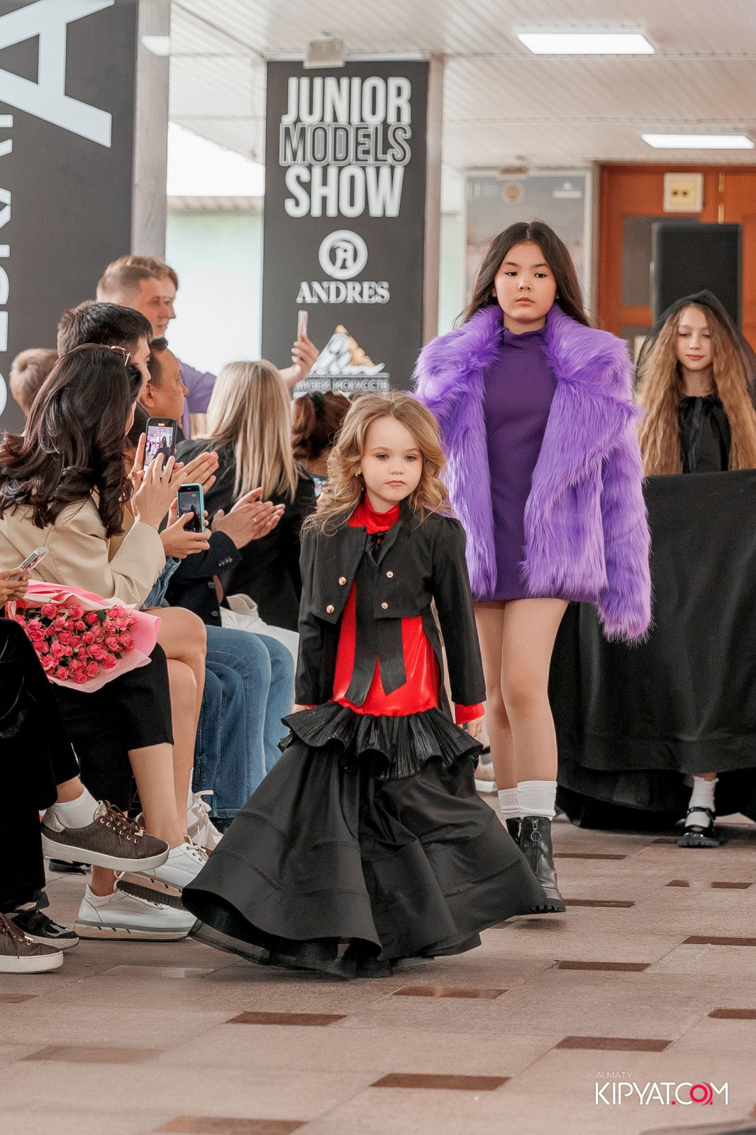 JUNIOR FASHION SHOW. КИПЯТКОМ АЛМАТЫ!