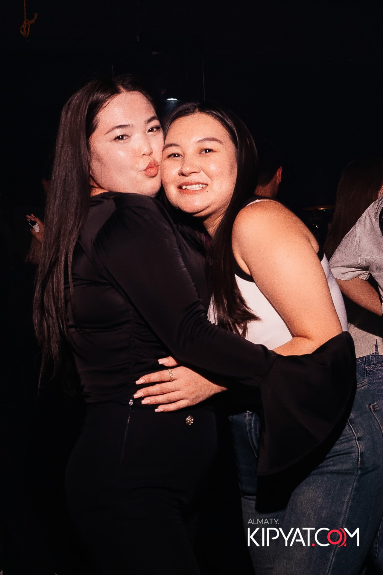 Aragosta. КИПЯТКОМ АЛМАТЫ!