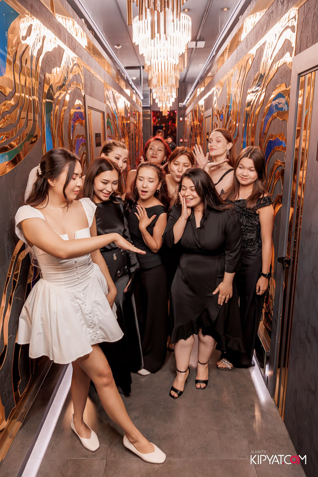 MOOD KARAOKE & TERRACE. КИПЯТКОМ АЛМАТЫ!