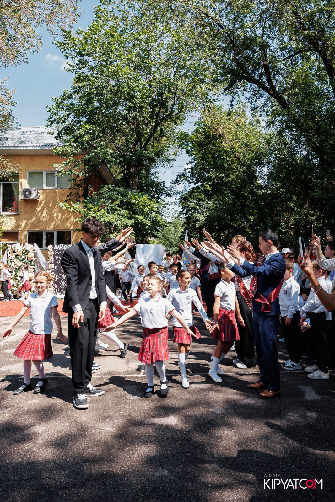 МЕЖДУНАРОДНАЯ ШКОЛА АЛМАТЫ — ВЫПУСК 2025. КИПЯТКОМ АЛМАТЫ!