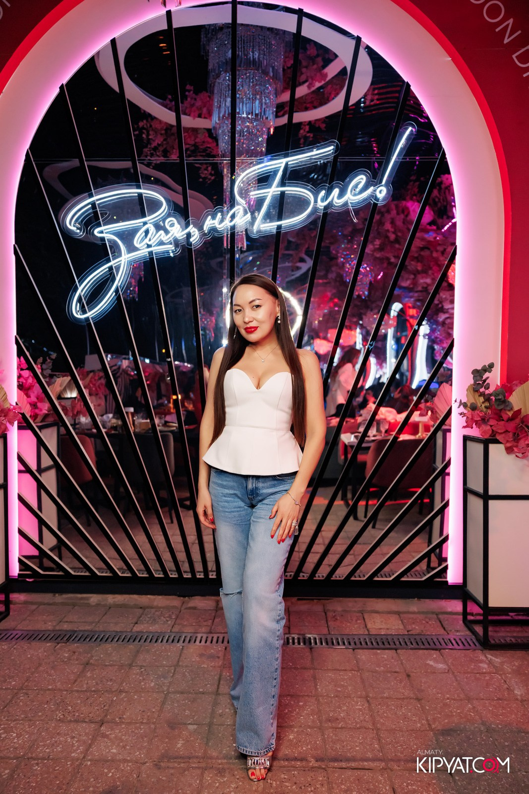 НОДАР РЕВИЯ В «ЗАЯ, НА БИС». КИПЯТКОМ АЛМАТЫ!