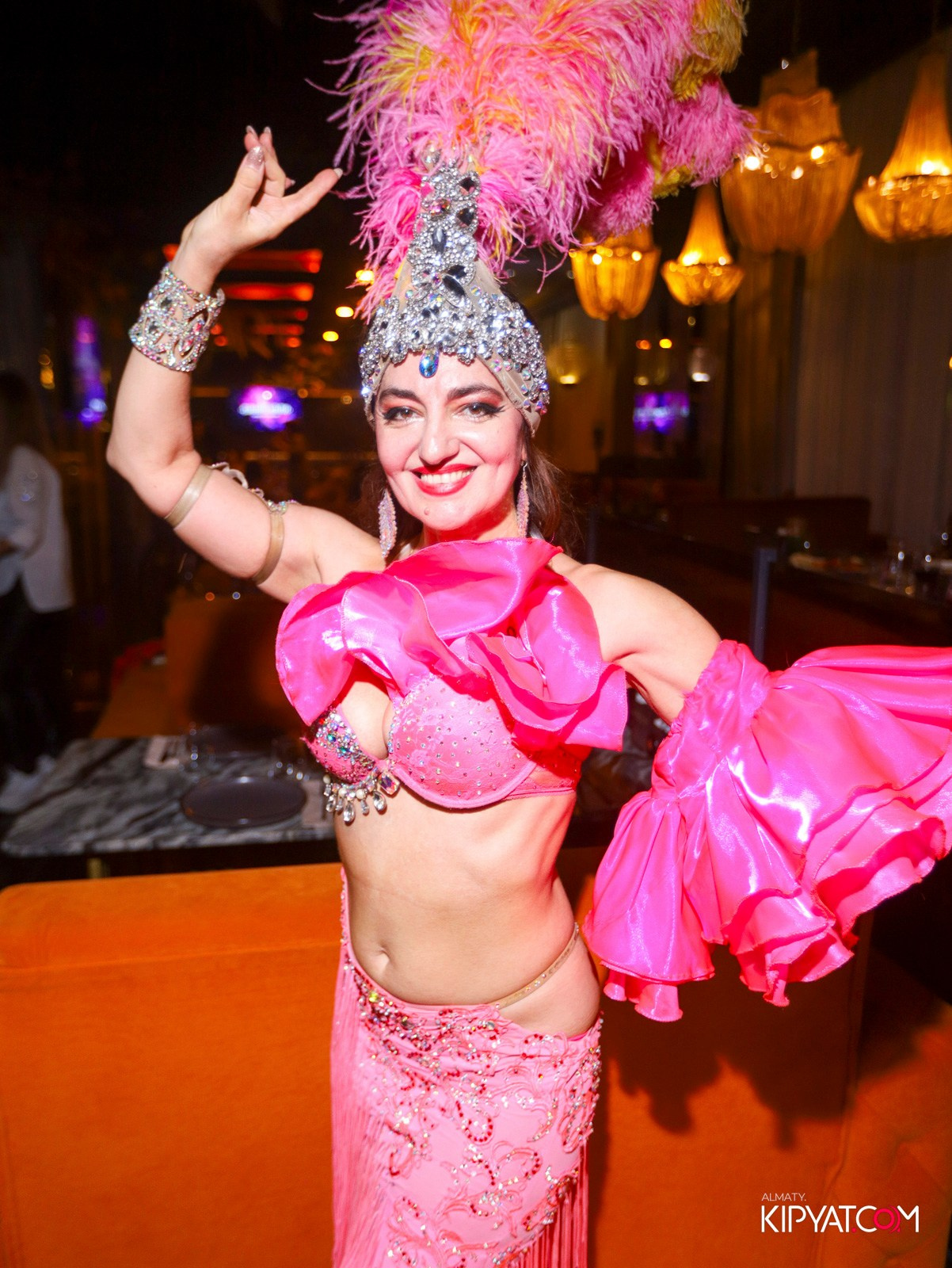 БАР ПАНАЕХАЛИ НА ДОСТЫК. КИПЯТКОМ АЛМАТЫ! Фотосъемка мероприятий в Алматы