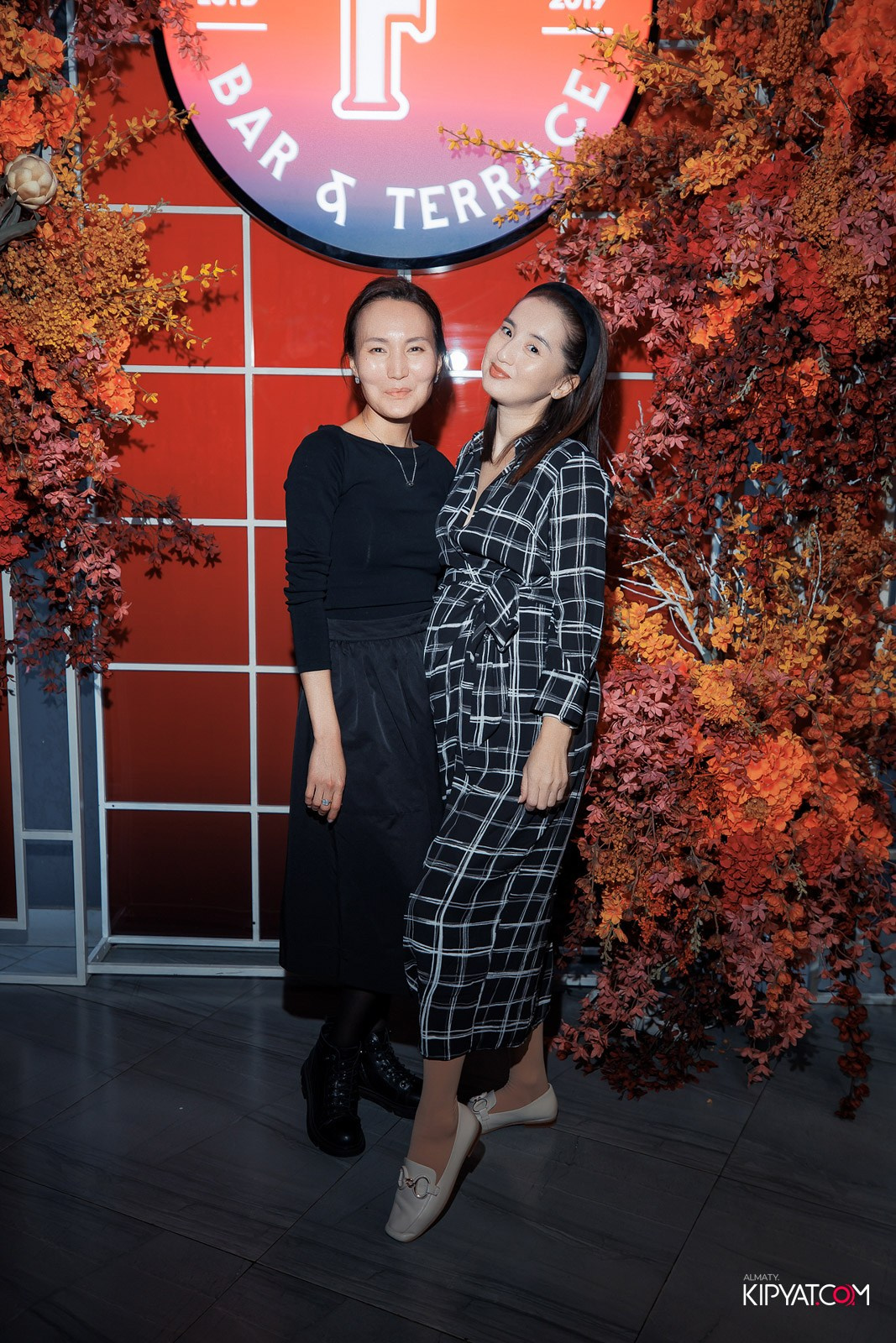 FRIENDS BAR & TERRACE. КИПЯТКОМ АЛМАТЫ!