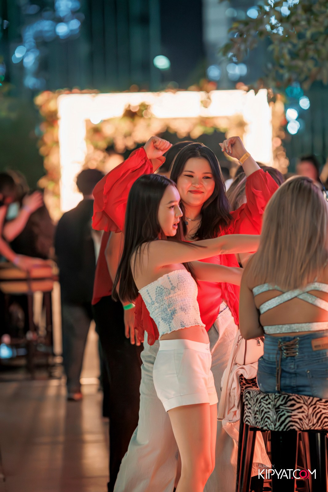 EVENT BAR. КИПЯТКОМ АЛМАТЫ!