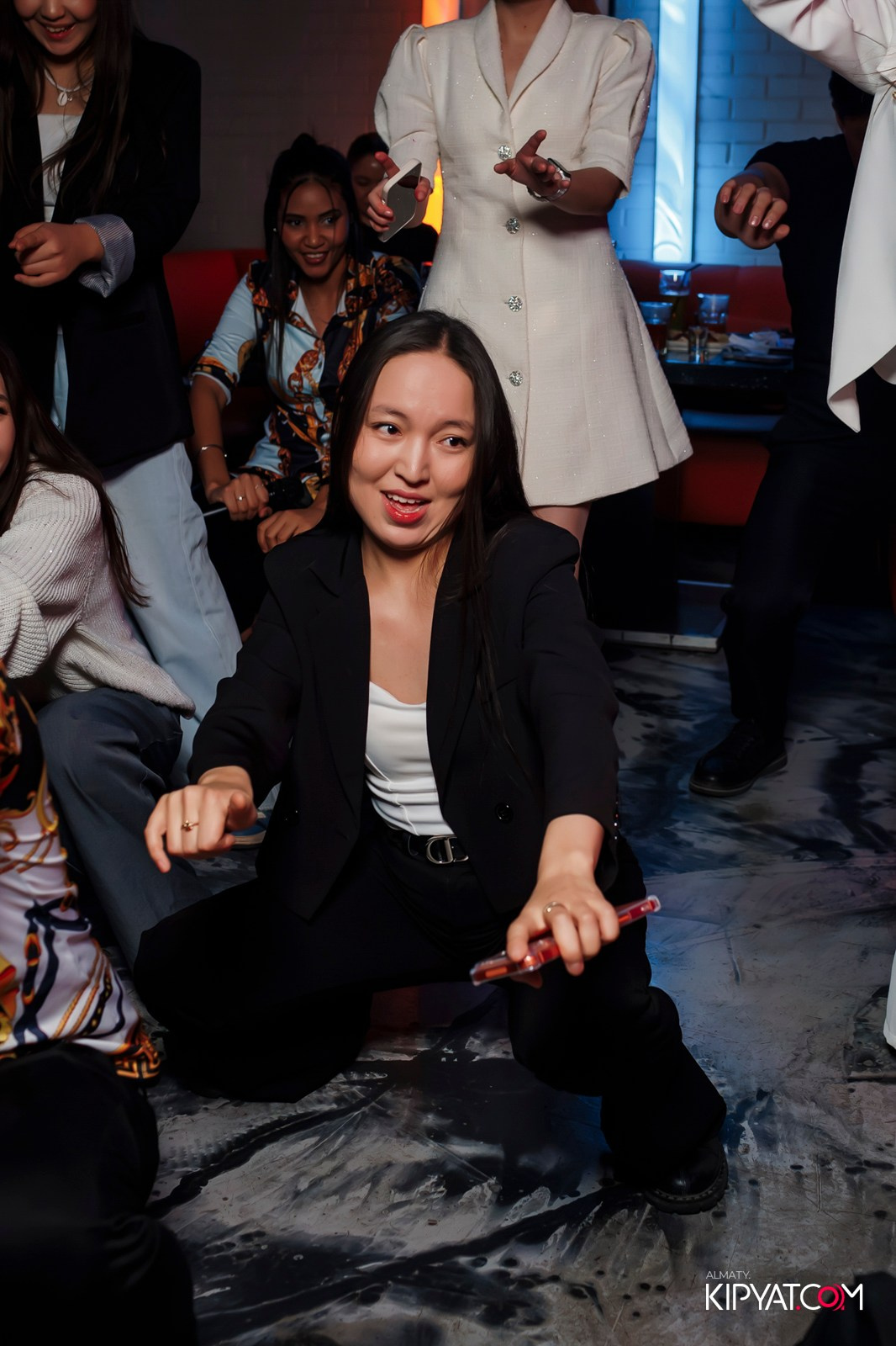 КАРАОКЕ DOREMI. КИПЯТКОМ АЛМАТЫ! Фотосъемка мероприятий в Алматы