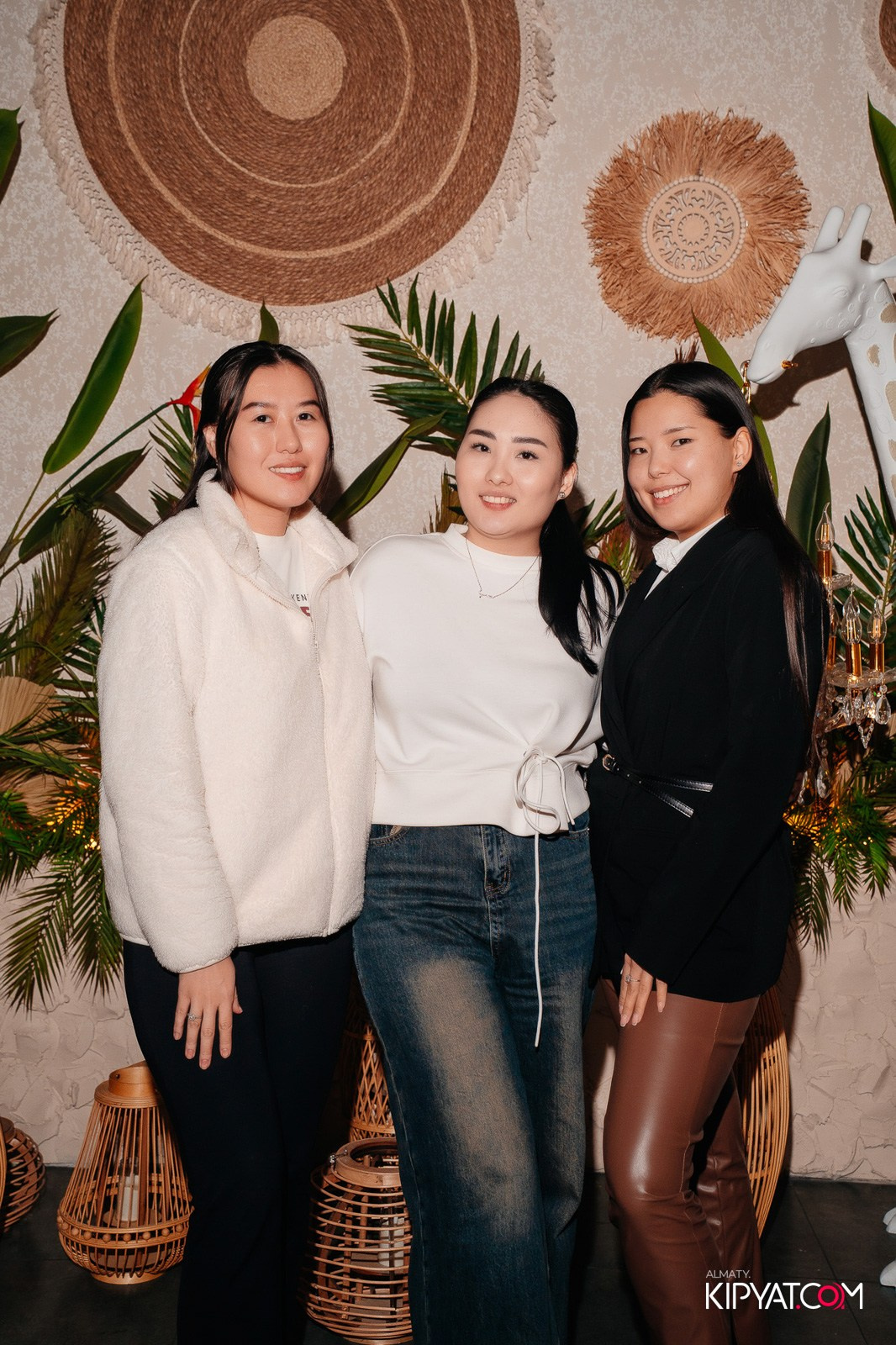 BAY RESTAURANT & BAR. КИПЯТКОМ АЛМАТЫ!