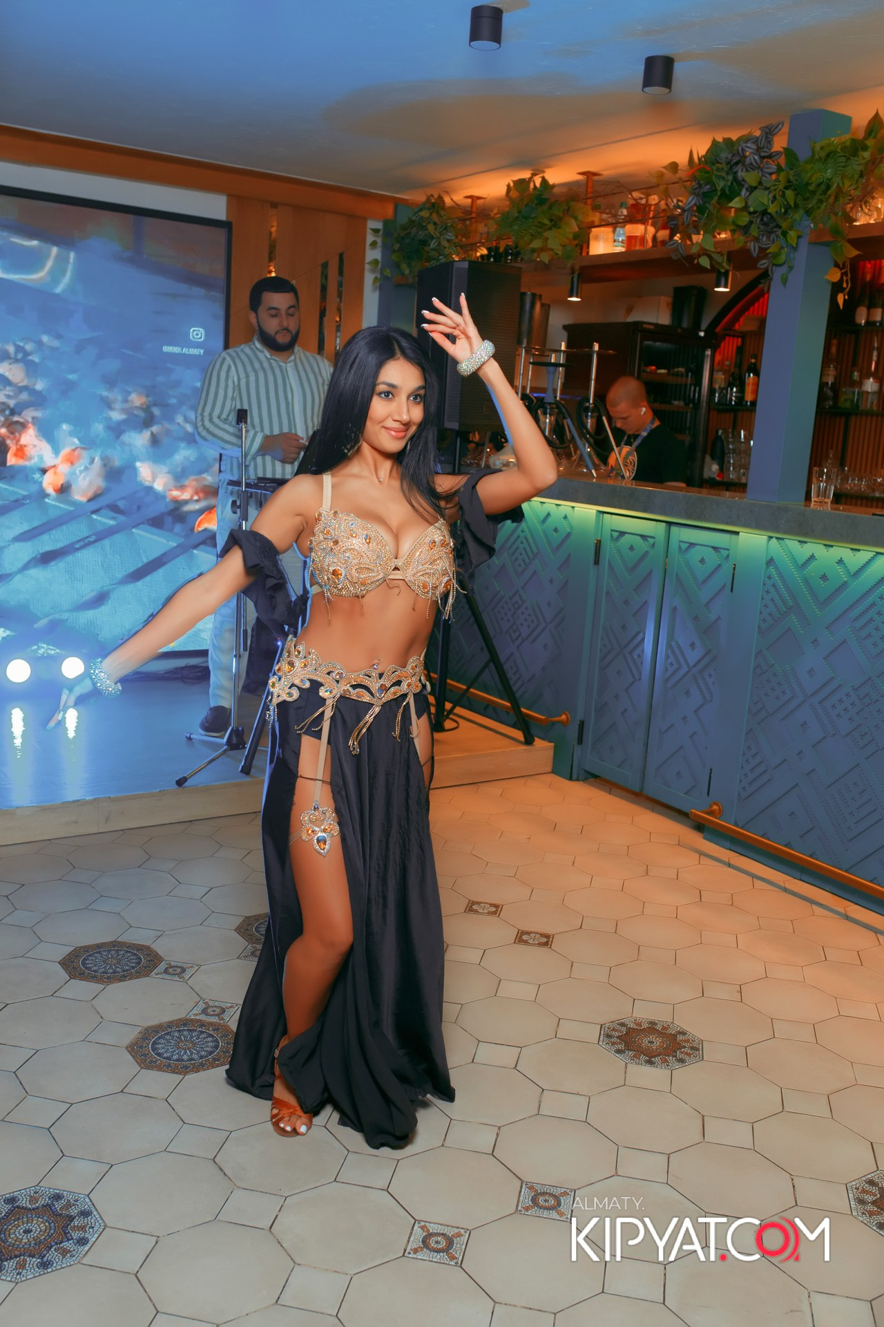 Modi Restobarchik. КИПЯТКОМ АЛМАТЫ!