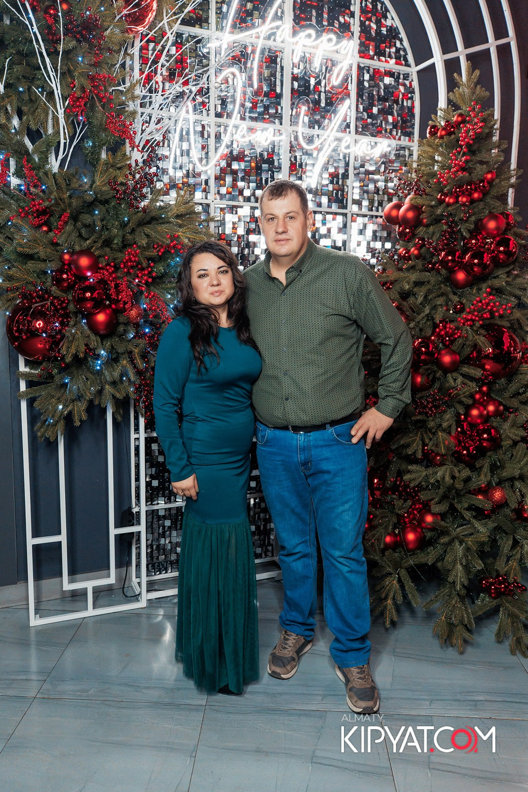 FRIENDS BAR & TERRACE. КИПЯТКОМ АЛМАТЫ!