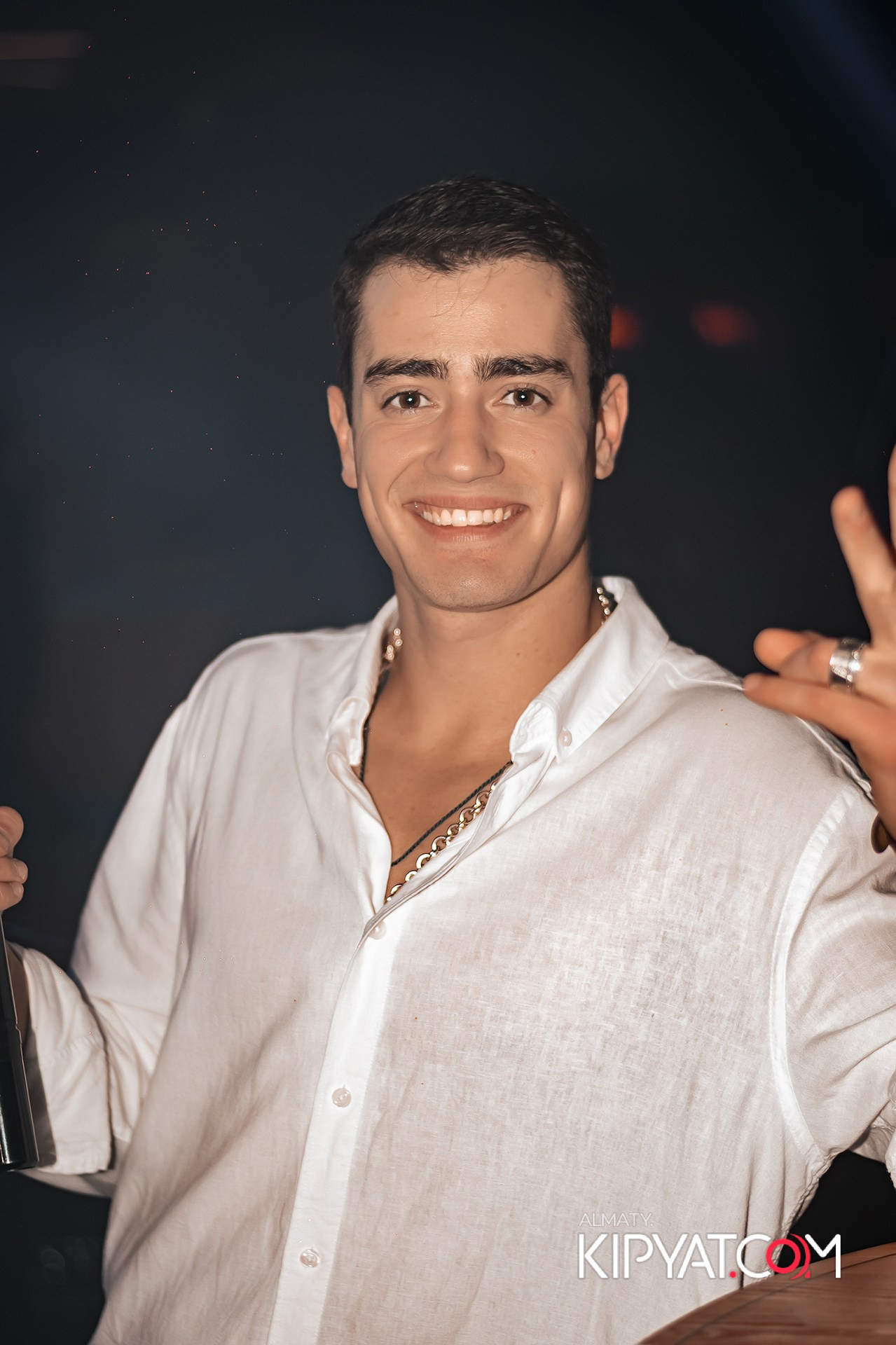 SANTA BARBARA ВЫСТУПЛЕНИЕ ГРУППЫ БРАТЬЯ ГРИММ. КИПЯТКОМ АЛМАТЫ!