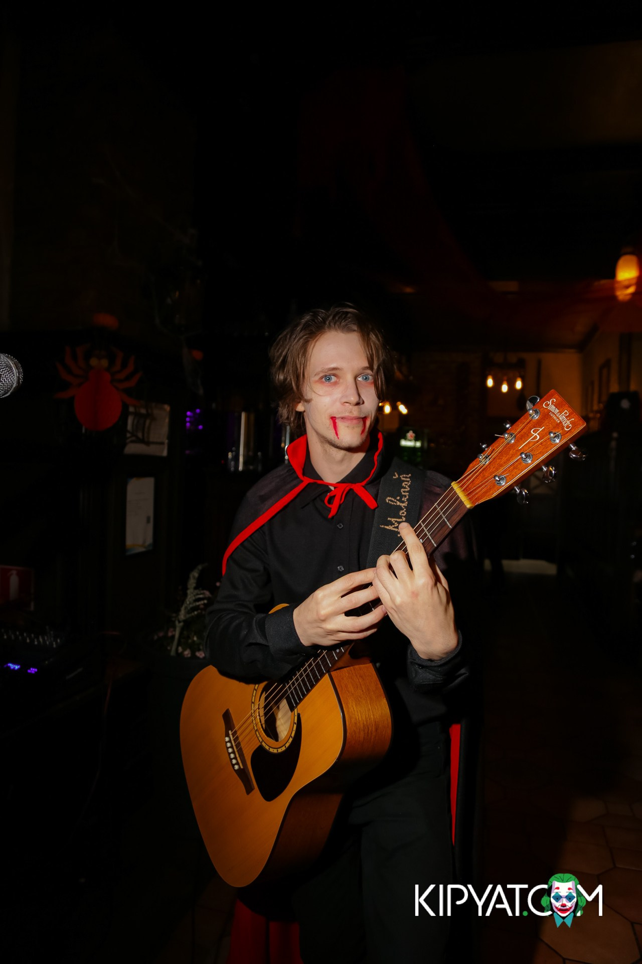 БОЧОНОК НА НАЗАРБАЕВА. КИПЯТКОМ АЛМАТЫ!