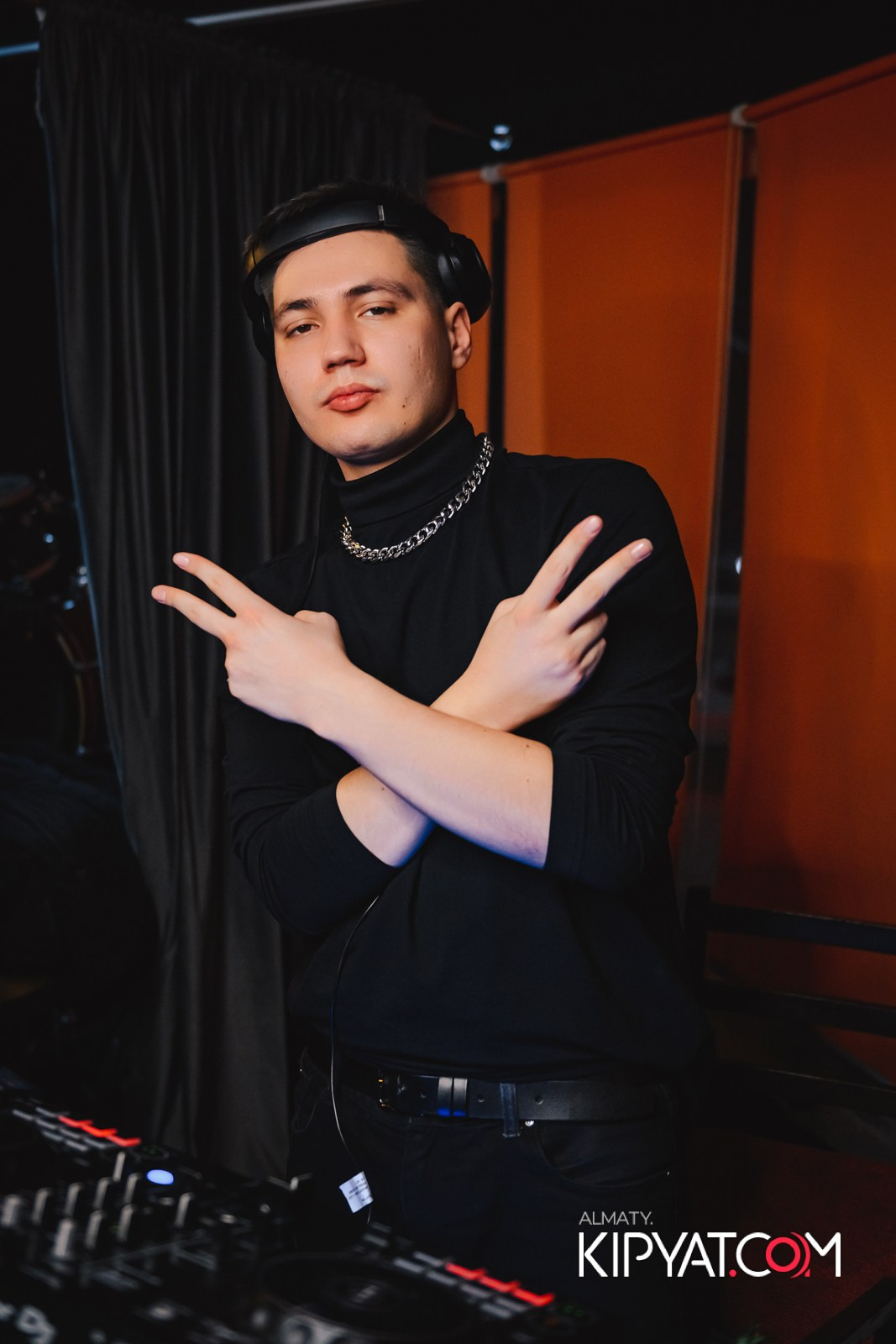 ГРИЛЬ БАР ШАШЛЫКOFF. КИПЯТКОМ АЛМАТЫ!