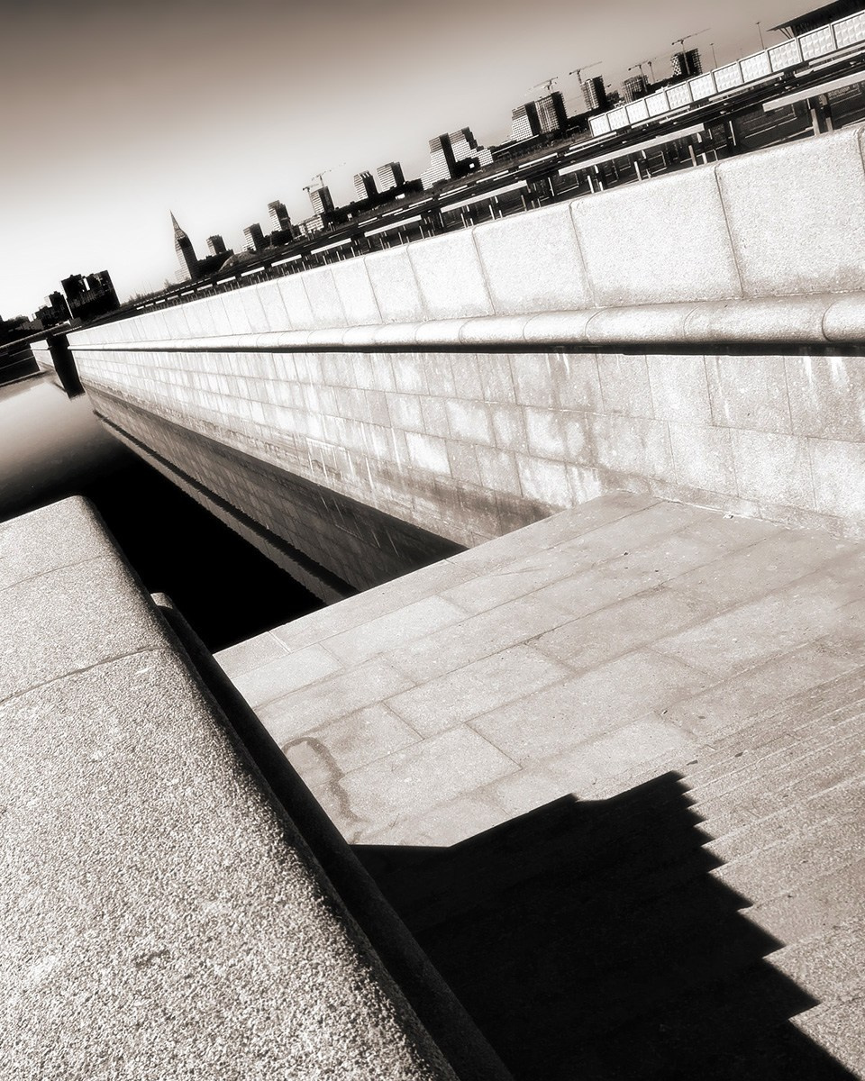 Многие фотографы снимают исключительно в ч/б — почему?. НЕЙРО-АРТы Воеводова