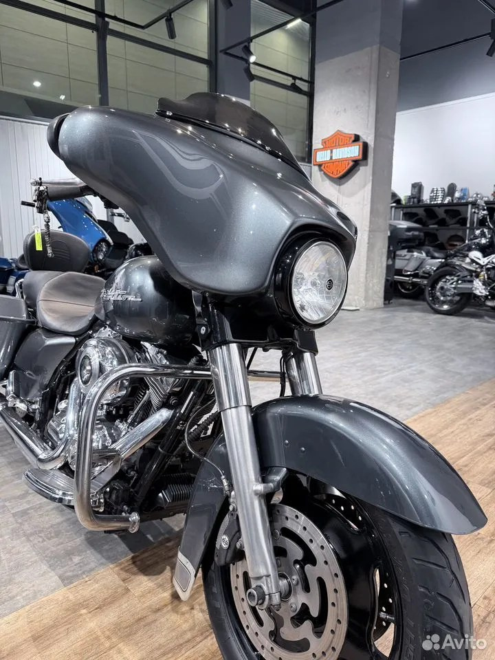 Купить Harley-Davidson Street Glide ABS (Nardo Dark Gray) (Touring) — подробнее на сайте. Hello Davidson, Москва. Только хорошие мотоциклы…