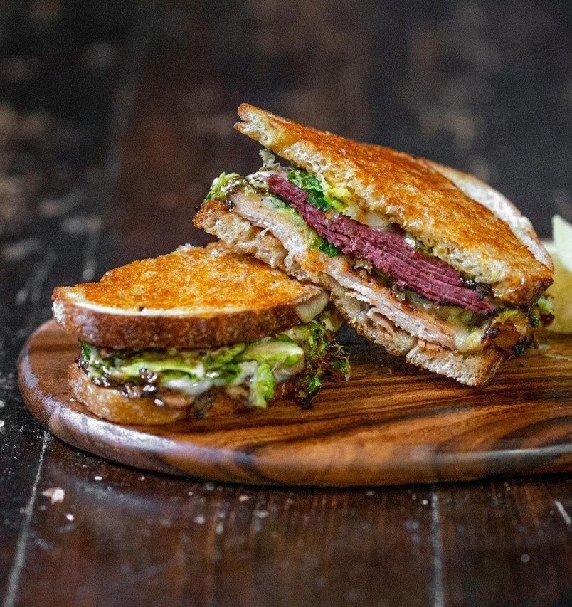 Станция клаб-сэндвичей. Кейтеринг Royal Catering | По Москве и Московской области организуем р