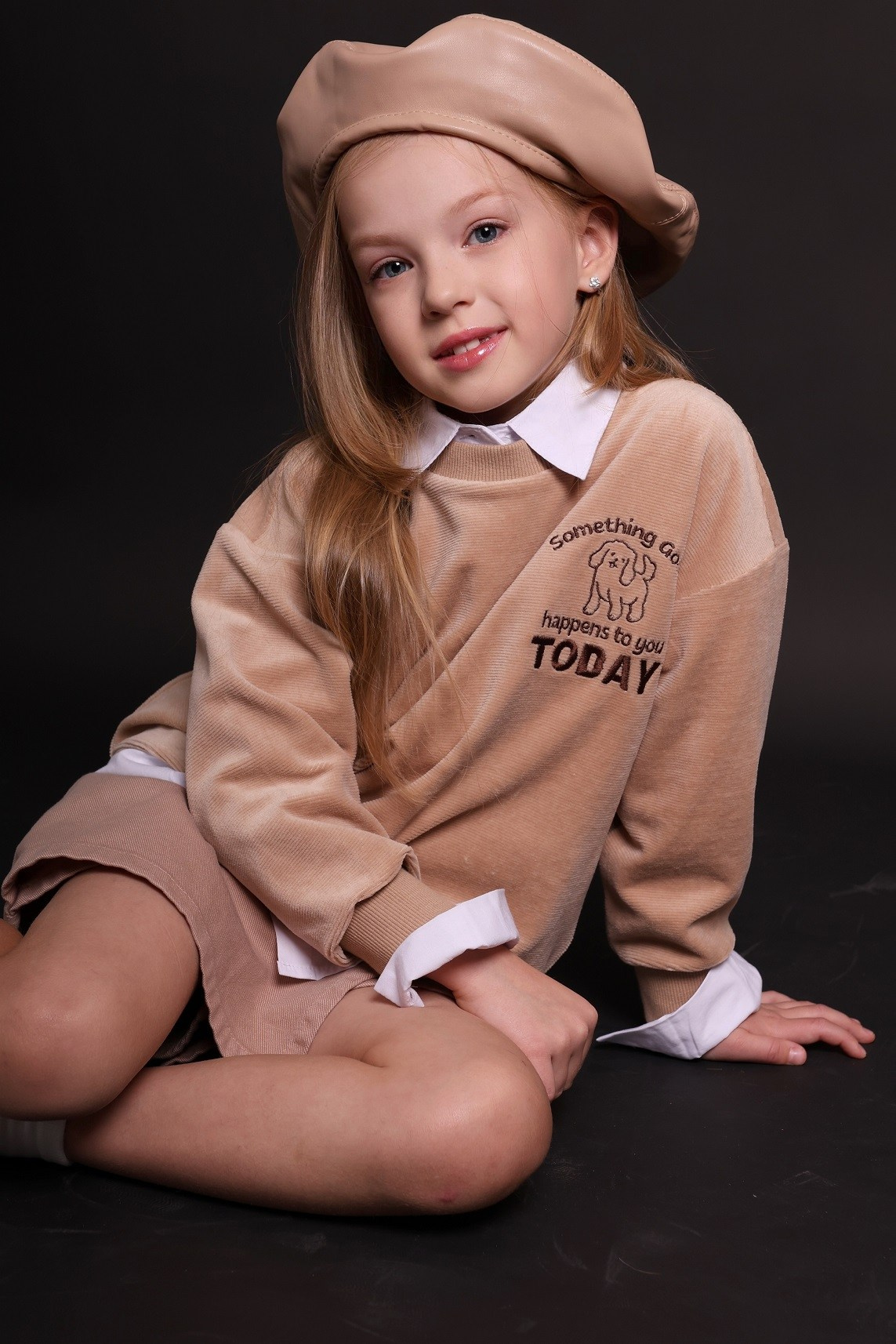 Вероника Порецкова. Съёмка одежды для маркетплейсов и брендов Morozova Production