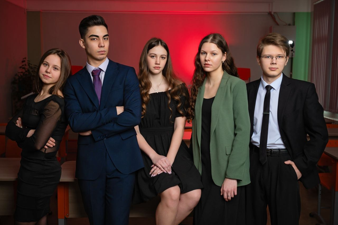 Выпускной альбом для 9-11 классов в СПб и ЛО. Выпускные альбомы для школы и детского сада в СПб и ЛО