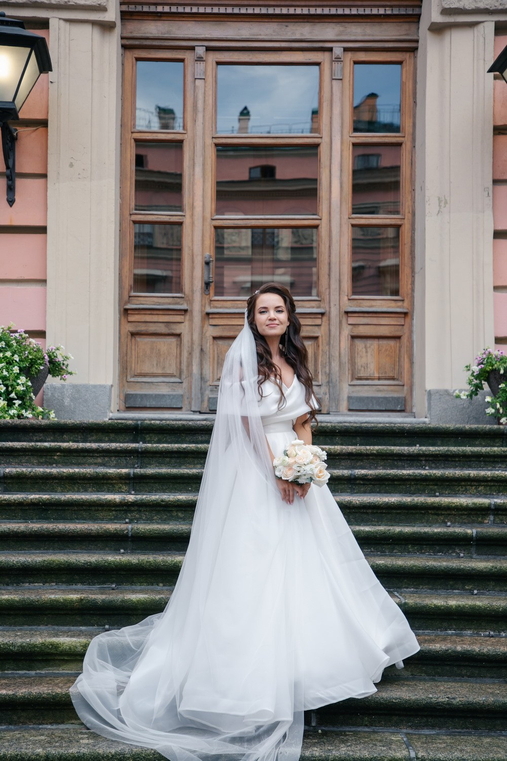 свадьба в спб заказать фотографа, где лучше провести свадьба в спб, свадебный банкетный зал какой выбрать, костюм на свадьбу жених, платье для невесты