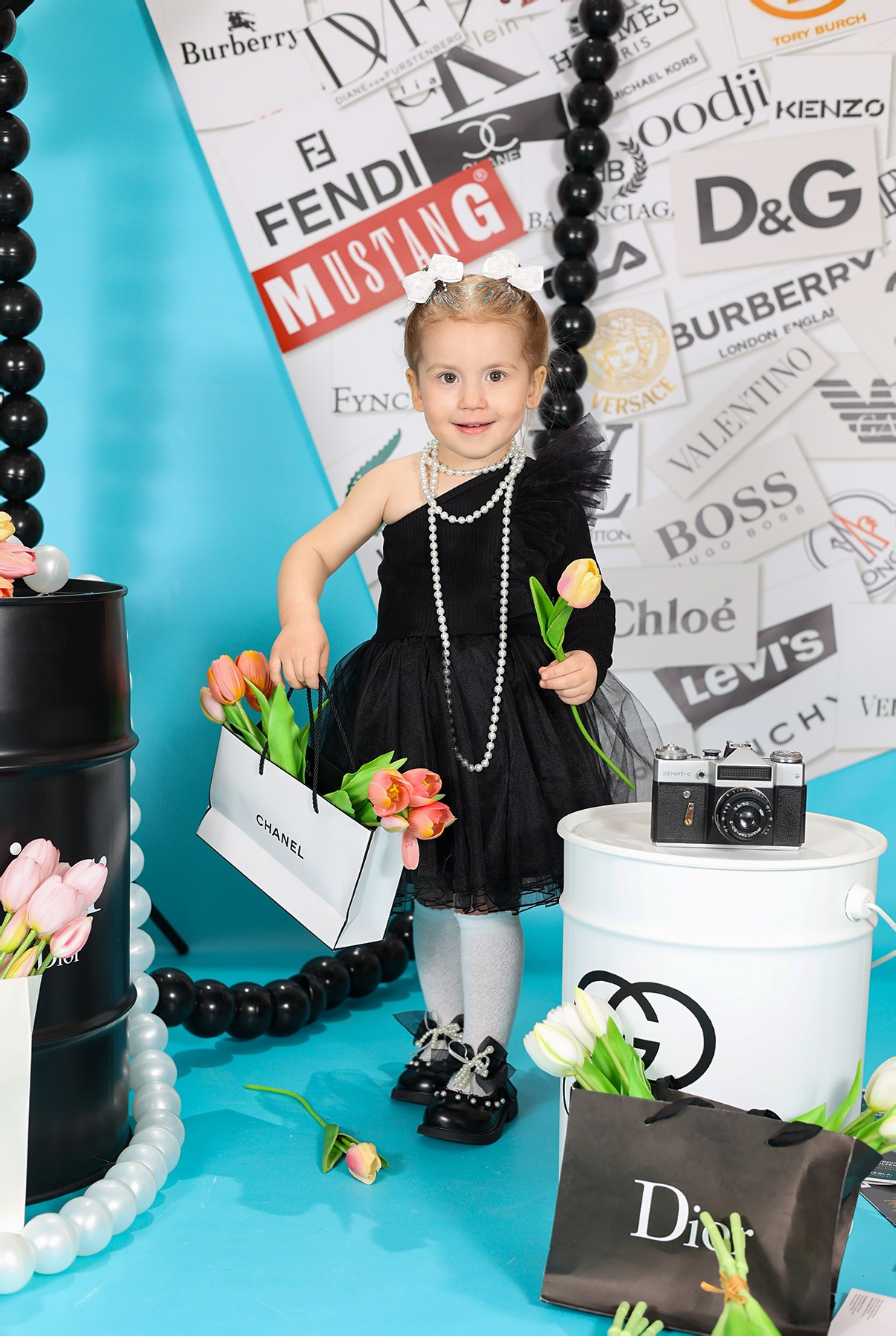 На стиле ФЭШН. Выпускные альбомы в Иваново в детский сад и школу. Александр и Светлана Янкины