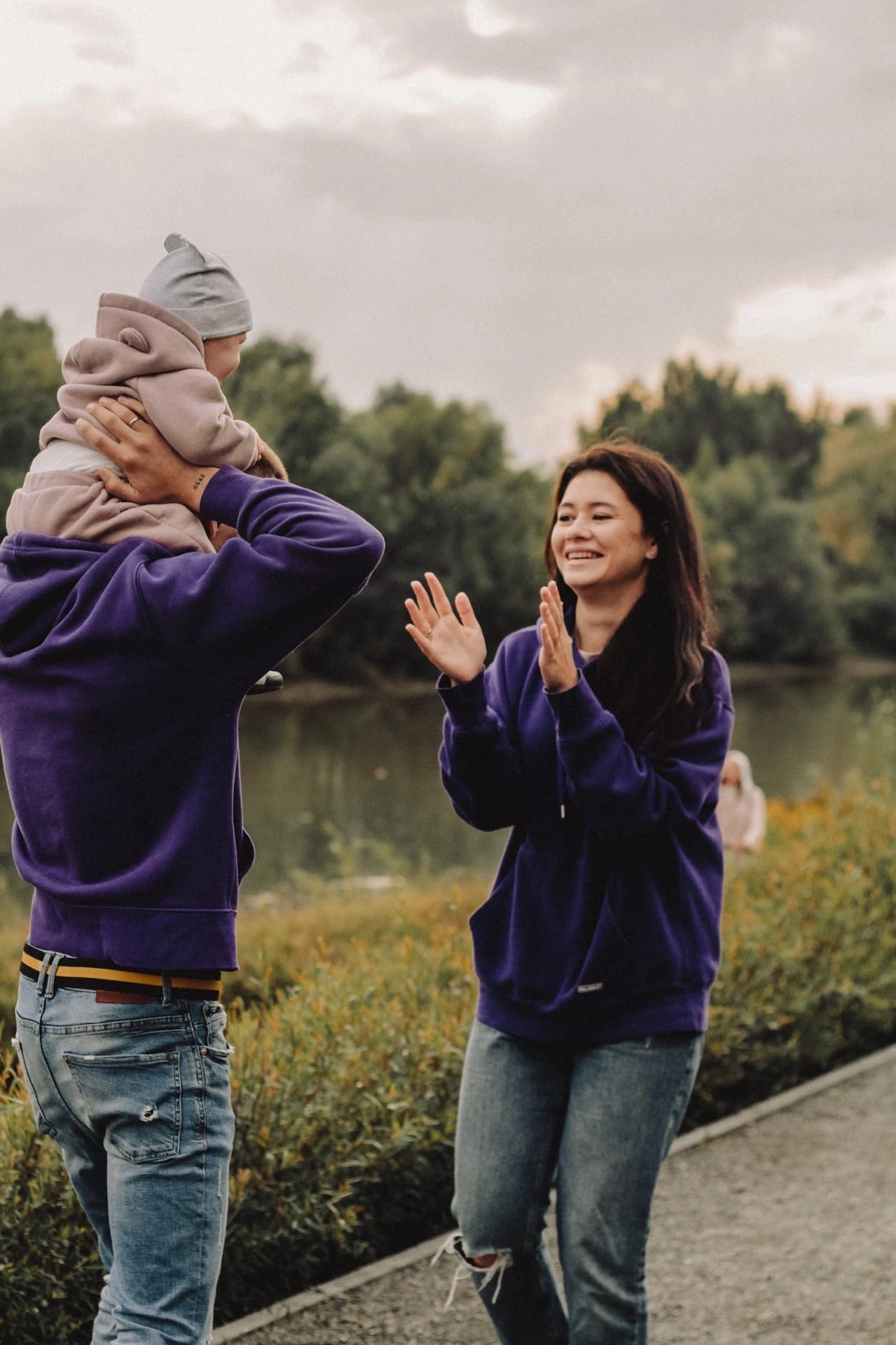 Анечка с папой и мамой. Семейный фотограф Полина Легачева