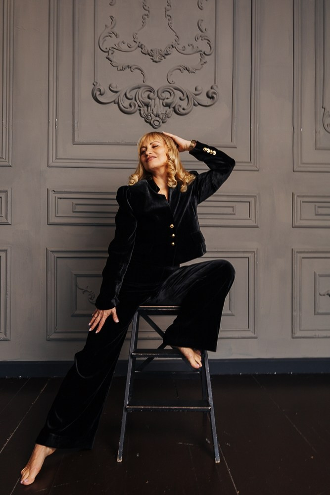 Индивидуальная съёмка в студии. Фотограф из Новосибирска Юрк Виктория