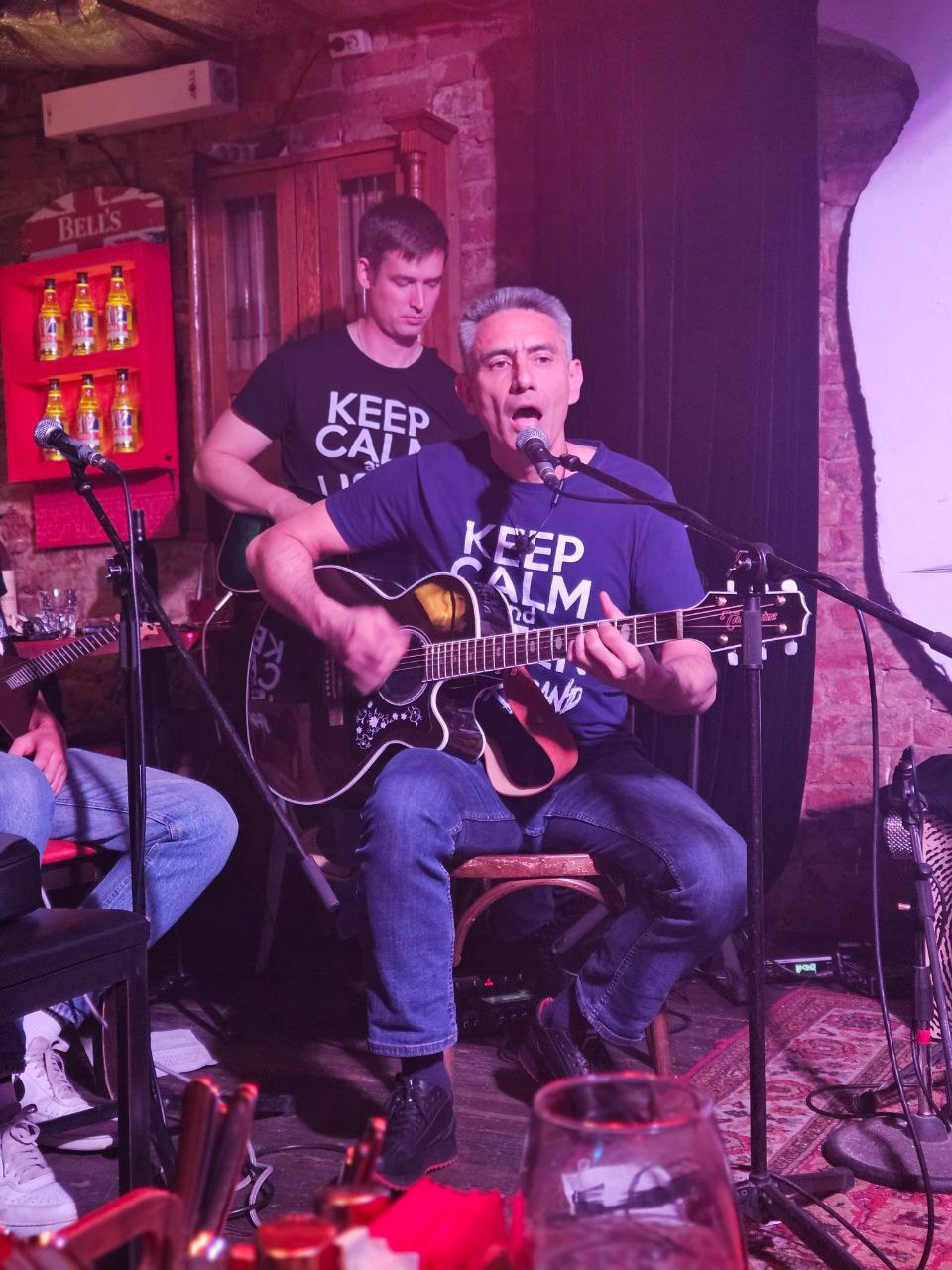 DeFaqto 15.10.2025. Московская кавер-группа BankBand