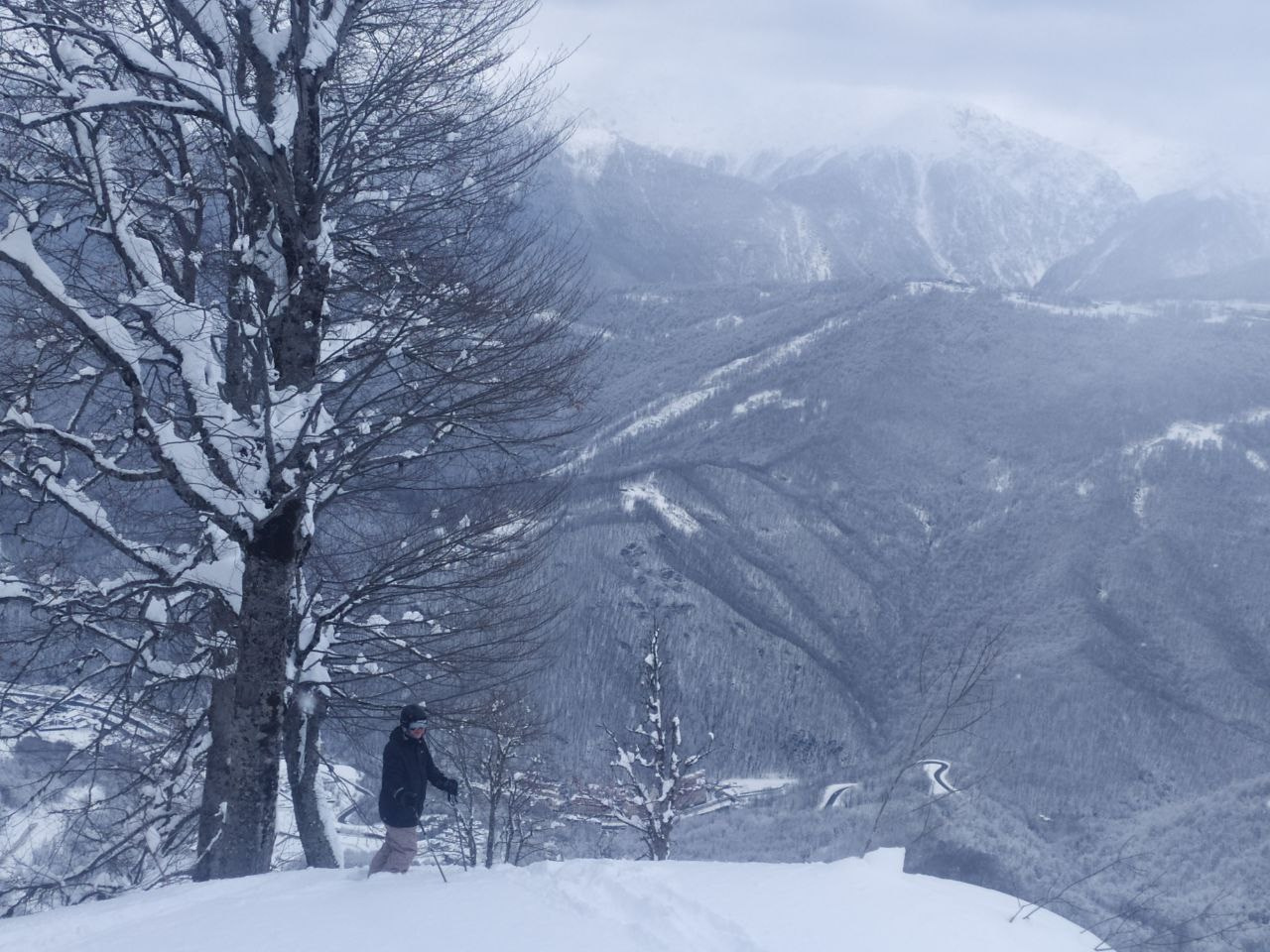 Обучение с инструктором. Инструктор по горным лыжам Василий Жидков