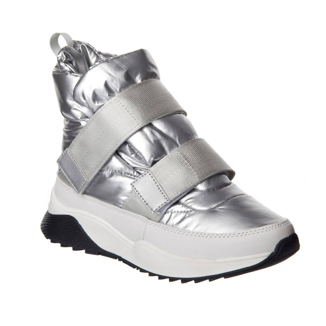 Предметка. Обувь. Фотограф Мария Кольцова