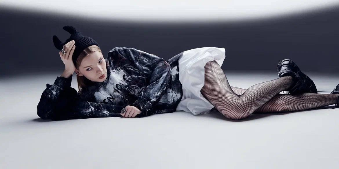 Wis-Wis лукбук. Стилист медийных личностей