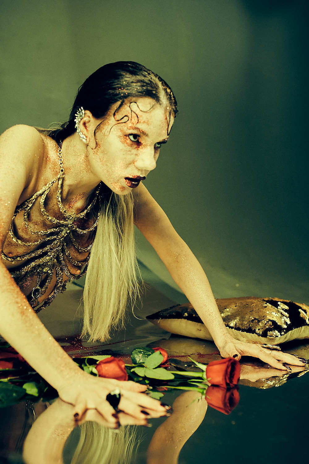 Арт-ню фотосессия с розами