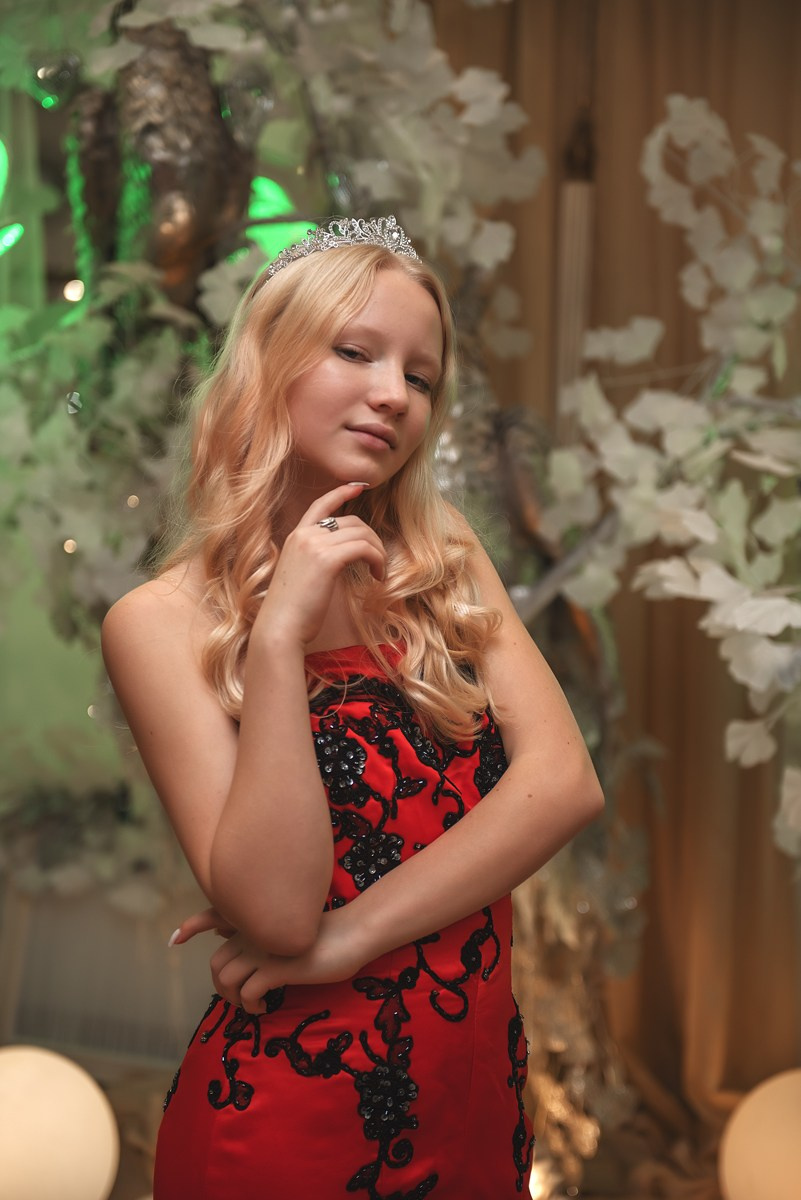Выпускной в детской школе моделей HAPPYkids 2024. Семейный и коммерческий фотограф в Сочи Александр Бодунов