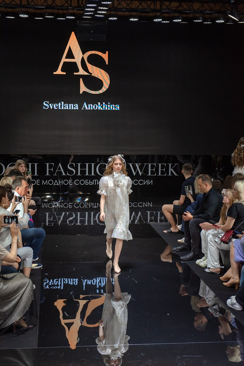 SochiFashionWeek2024 дизайнер Анохина. Семейный и коммерческий фотограф в Сочи Александр Бодунов