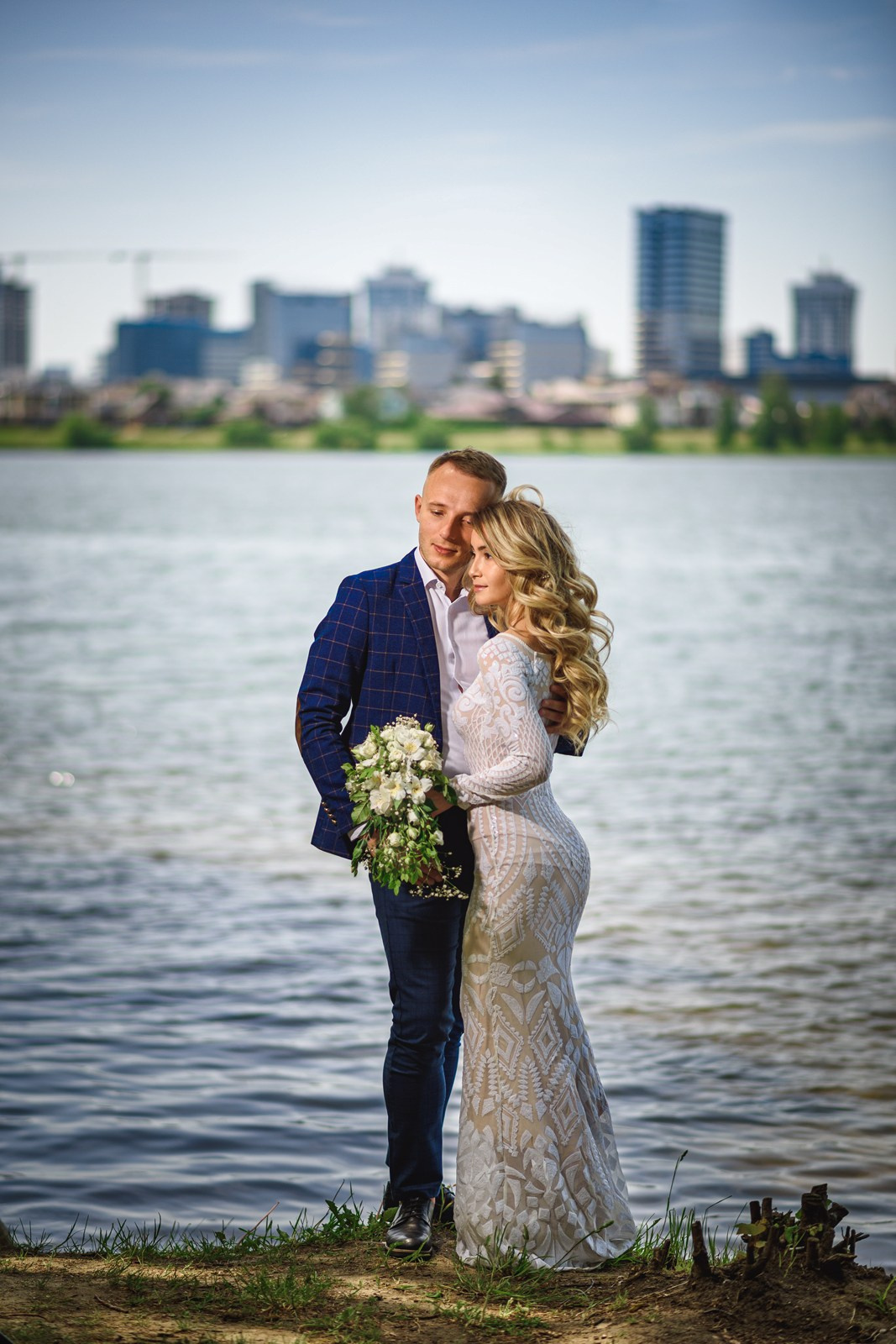 Свадебная фотосессия. Компания и фотошкола по созданию контента в Москве