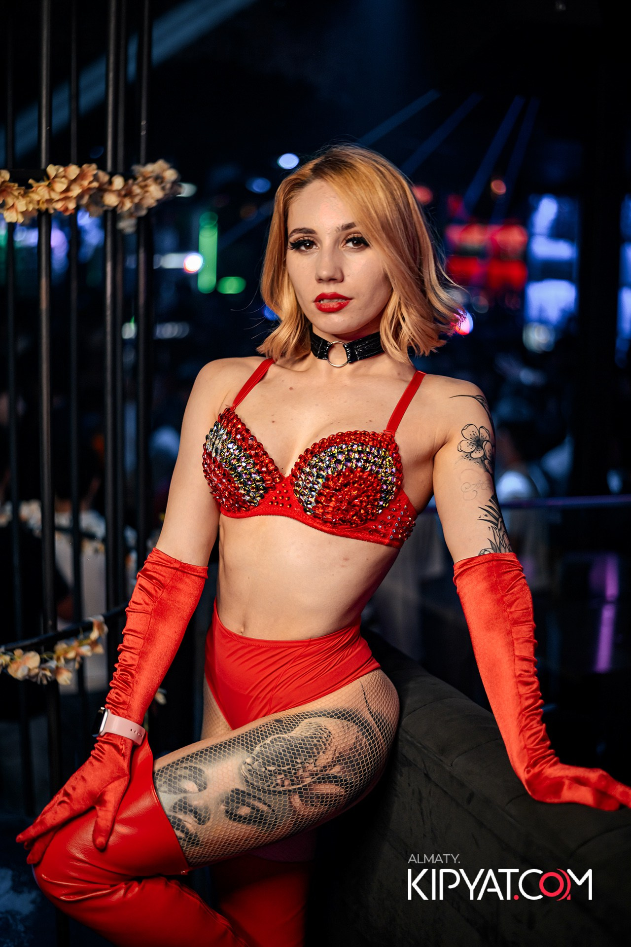 UYAT EMES BAR. КИПЯТКОМ АЛМАТЫ!