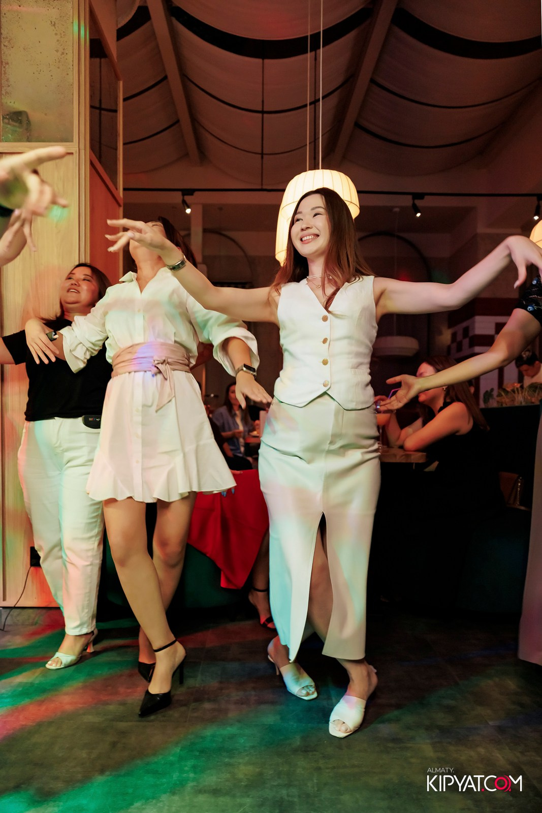 ALEM В PINTA НА ТУЛЕБАЕВА. КИПЯТКОМ АЛМАТЫ!