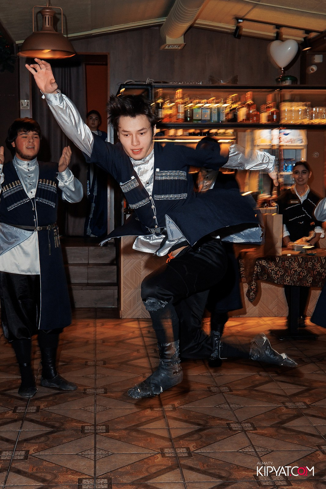 ДЕНЬ ВЛЮБЛЕННЫХ МЦХЕТА. КИПЯТКОМ АЛМАТЫ!