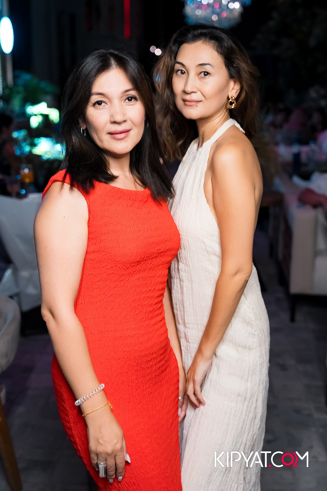 FRIENDS BAR & TERRACE. КИПЯТКОМ АЛМАТЫ!