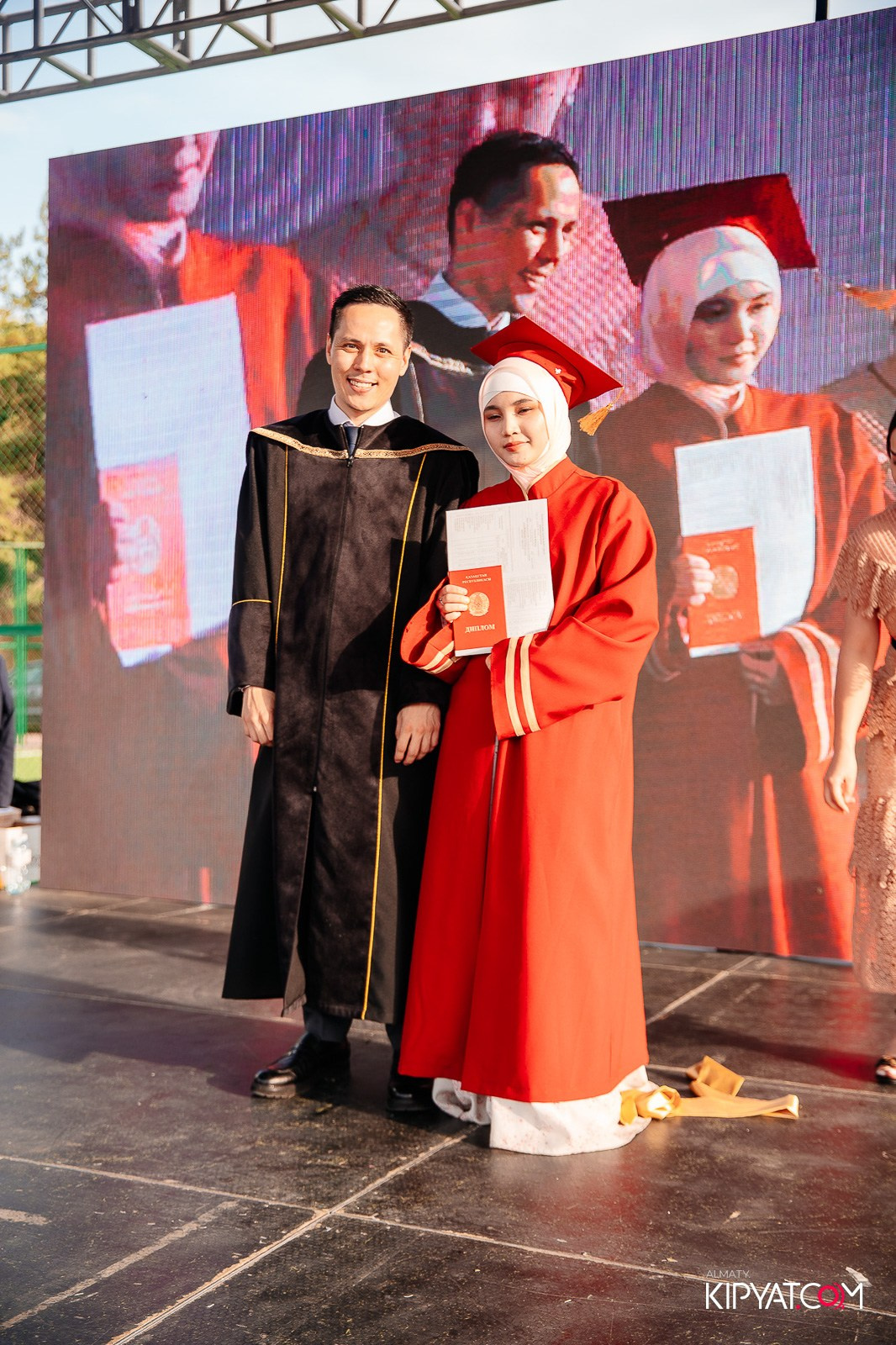 ВРУЧЕНИЕ ДИПЛОМОВ — НАРХОЗ КОЛЛЕДЖ. Part 3. КИПЯТКОМ АЛМАТЫ!