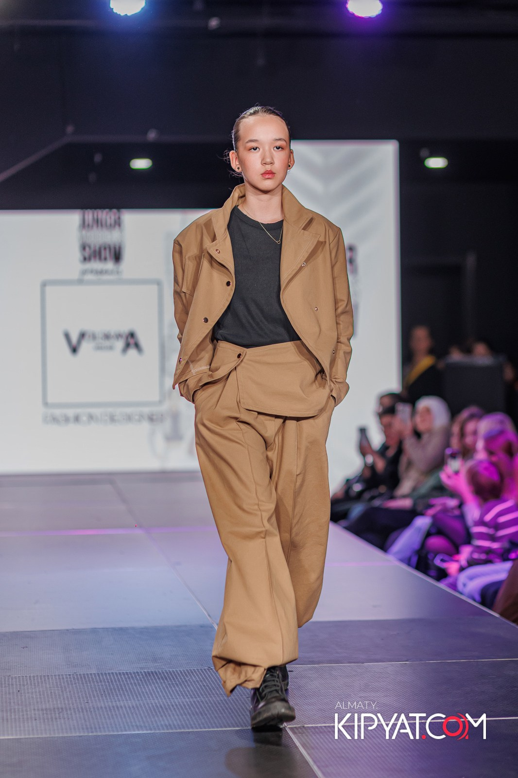 JUNIOR MODELS SHOW В РАМКАХ БЛАГОТВОРИТЕЛЬНОГО ПРОЕКТА МОДА ЗА СЧАСТЬЕ ДЕТЕЙ. КИПЯТКОМ АЛМАТЫ!