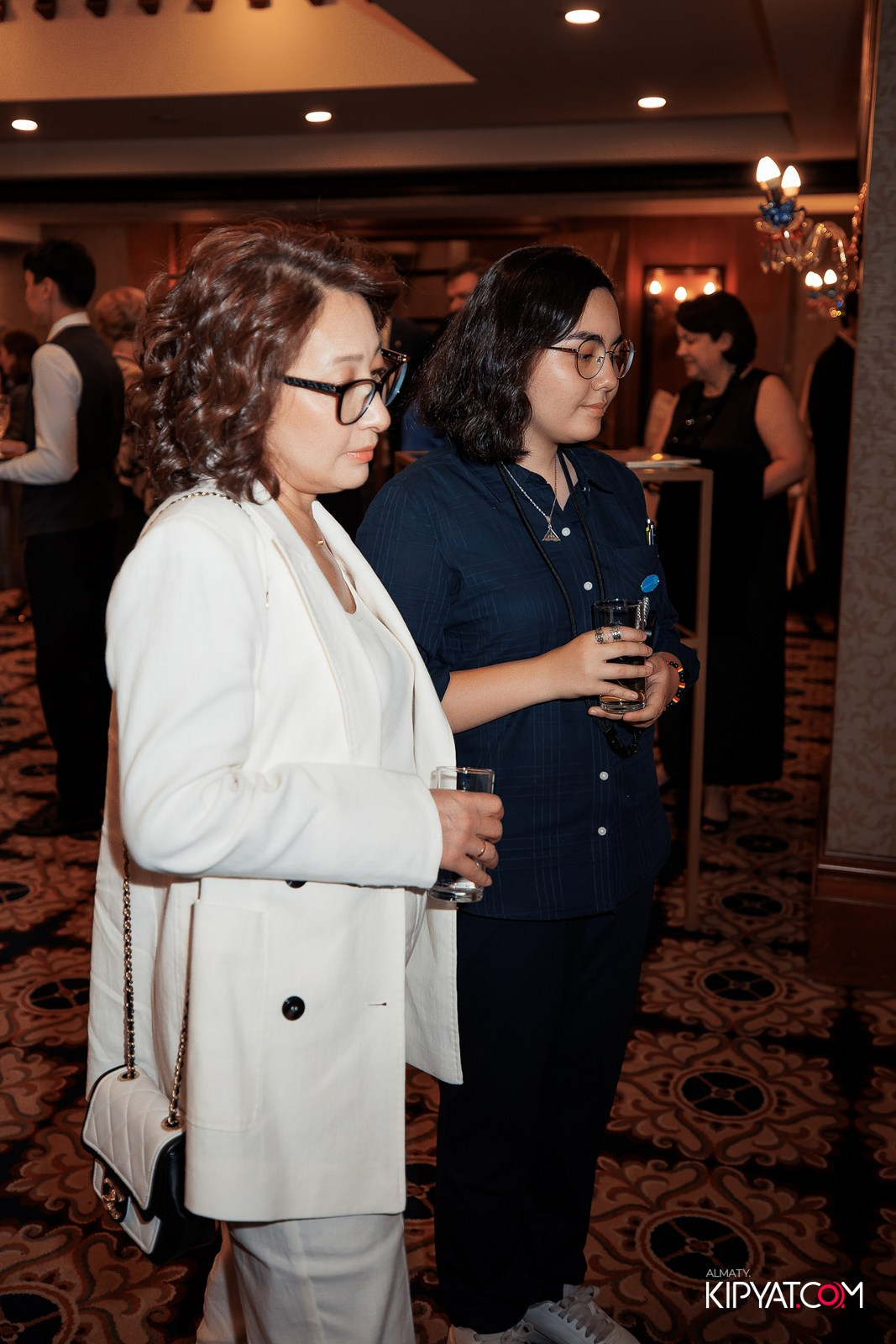 БЛАГОТВОРИТЕЛЬНЫЙ УЖИН В ЧЕСТЬ 30-ЛЕТИЯ ROTARY CLUB OF ALMATY. КИПЯТКОМ АЛМАТЫ!