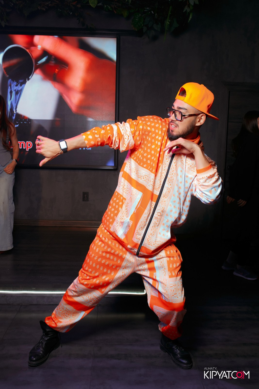 ДОРОГАЯ, Я НЕ ПИЛ. КИПЯТКОМ АЛМАТЫ!