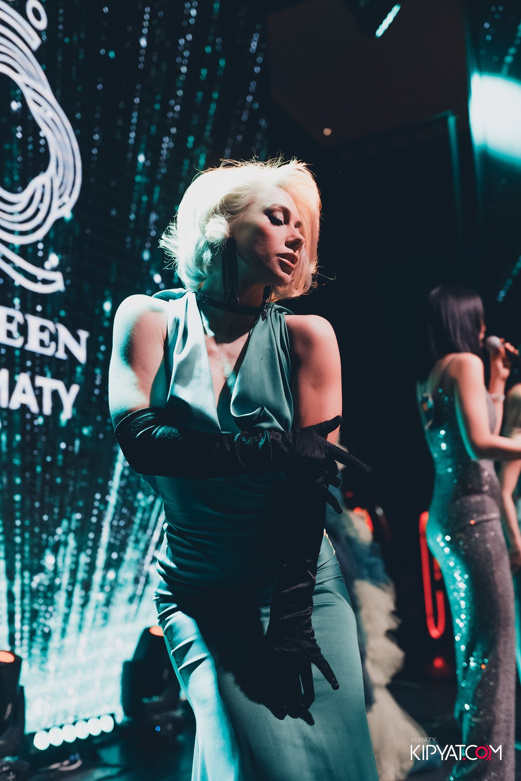 QUEEN. КИПЯТКОМ АЛМАТЫ!