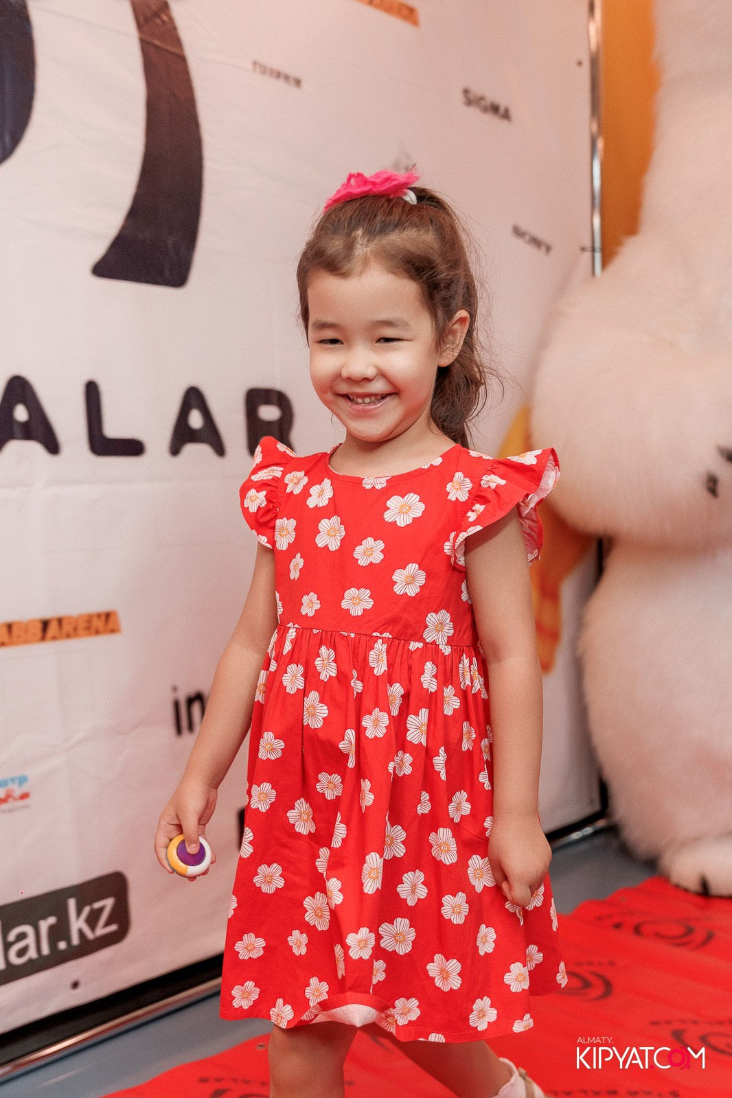 ПРЕЗЕНТАЦИЯ 10 ГРУППЫ КИНОПРОЕКТА STARBALALAR. КИПЯТКОМ АЛМАТЫ!