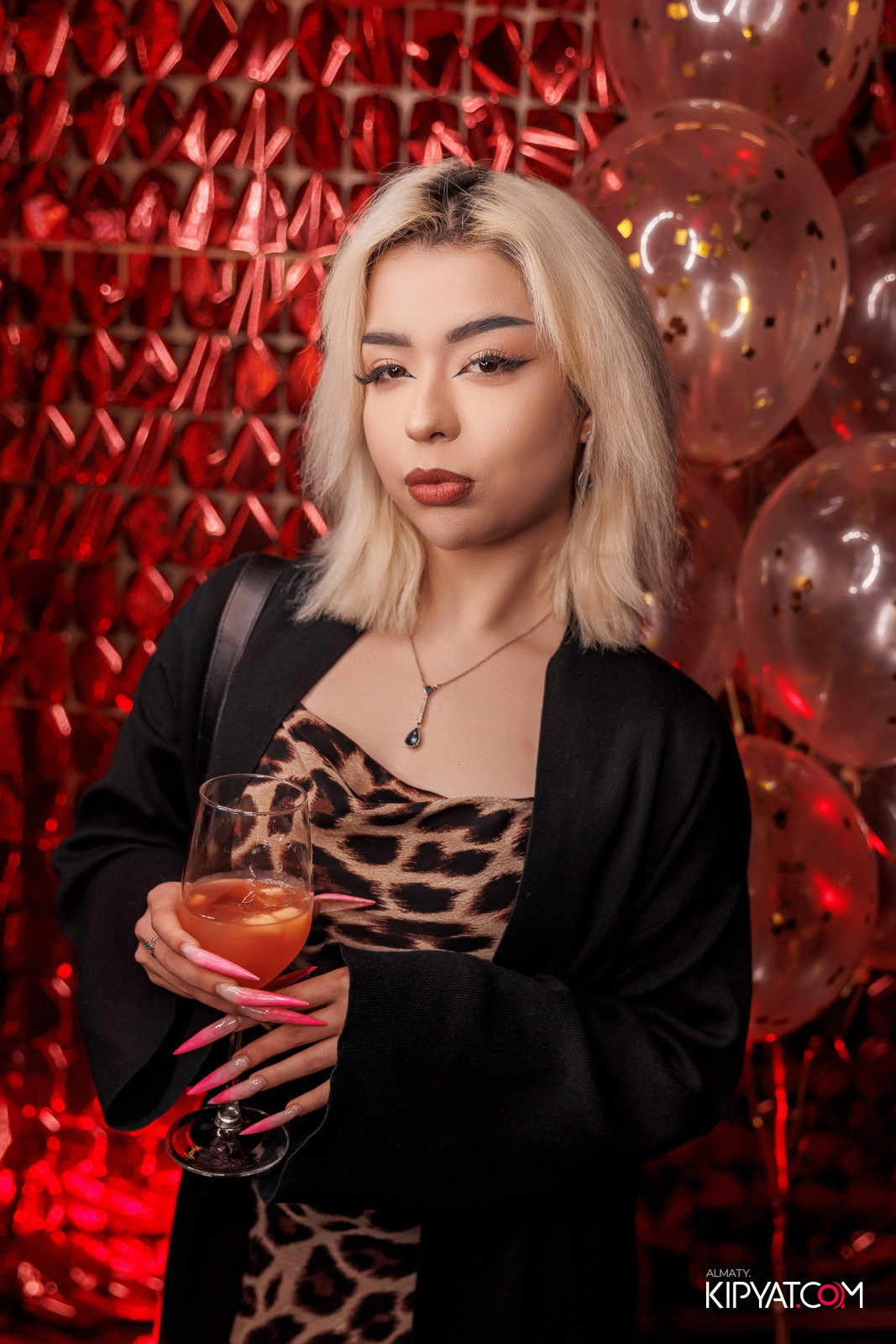 OLOVO BAR НА ДОСТЫК. КИПЯТКОМ АЛМАТЫ!