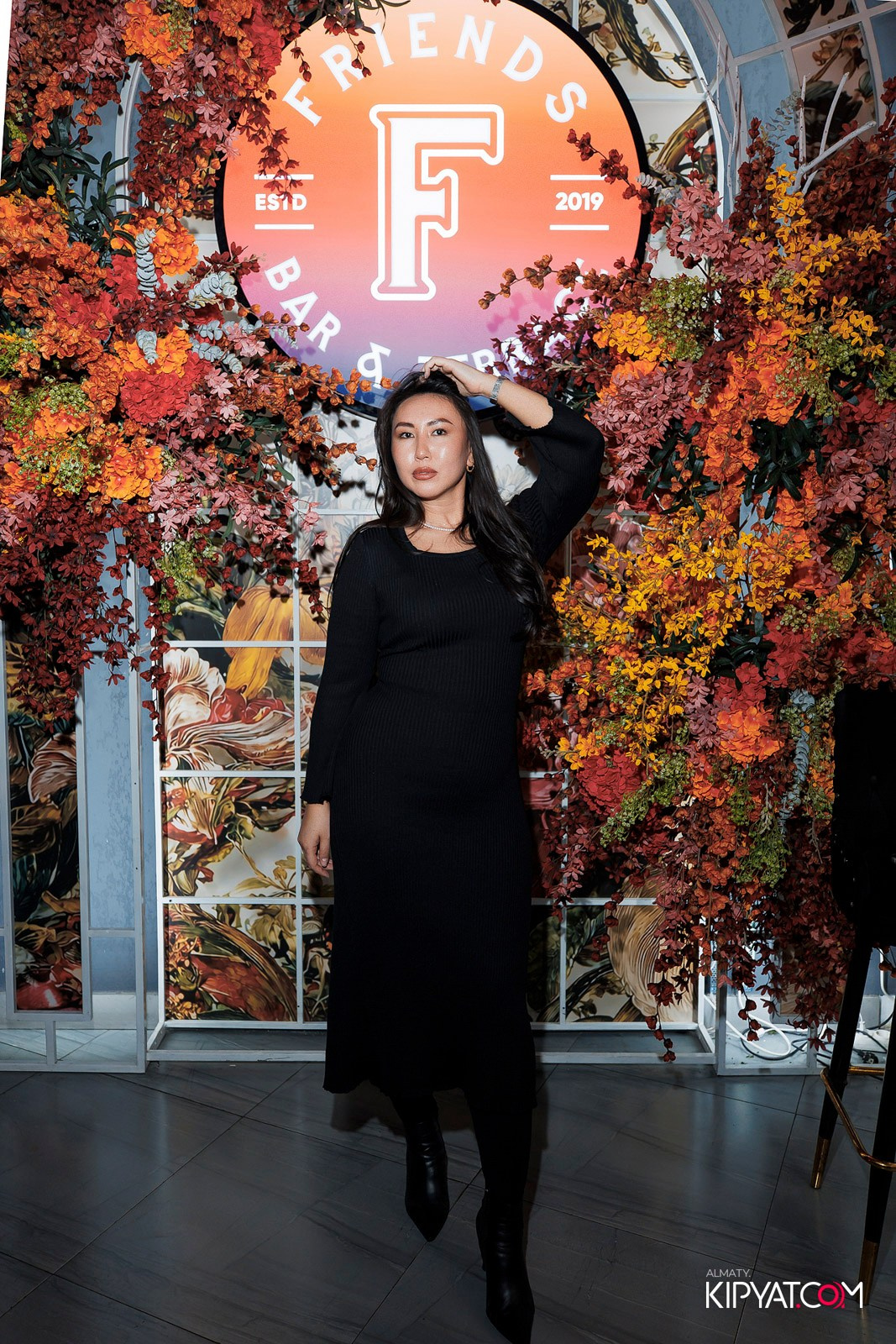 FRIENDS BAR & TERRACE. КИПЯТКОМ АЛМАТЫ! Фотосъемка мероприятий в Алматы
