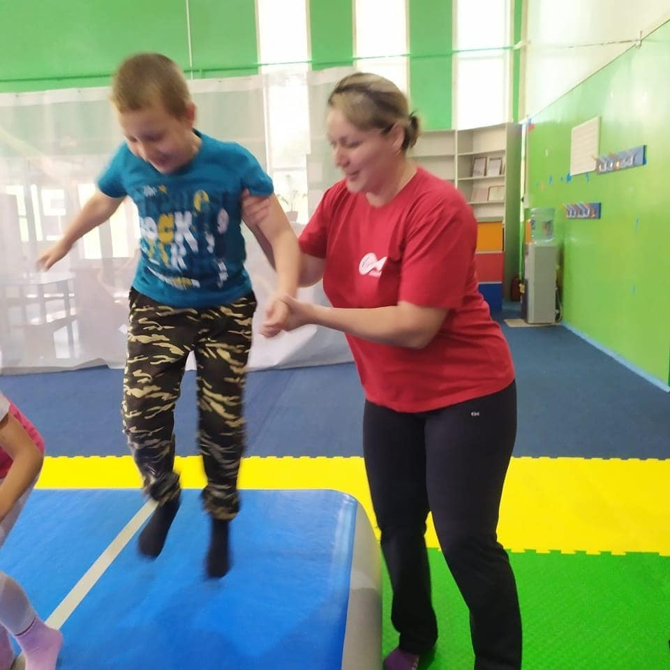 Запускаем проект «Вместе с мамой»: новый этап в развитии инклюзивного спорта в Аксае! 💫🤸‍♀️